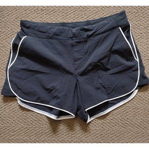 Athleta Womens Shorts Black, size 6, excellent condition